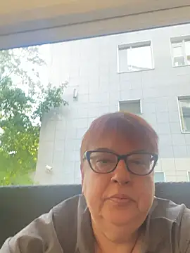 Snapshot of Klio5678 chatting on June 10, 2026, 3:35 pm Klio5678 online show from June 10, 2026, 3:35 pm