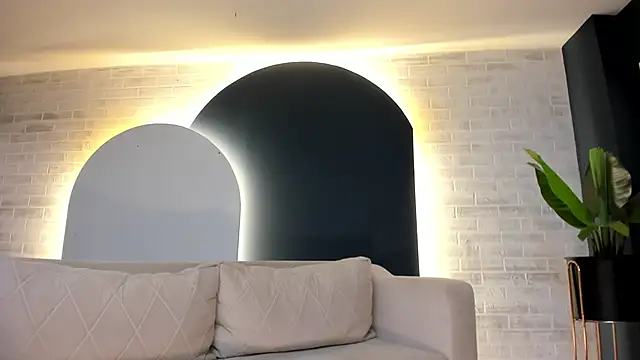 DominiqueVega online show from January 19, 2025, 7:25 am