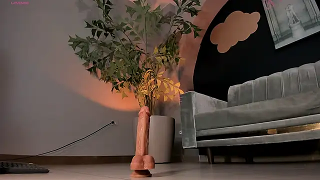 DominiqueVega online show from February 26, 2025, 2:52 am