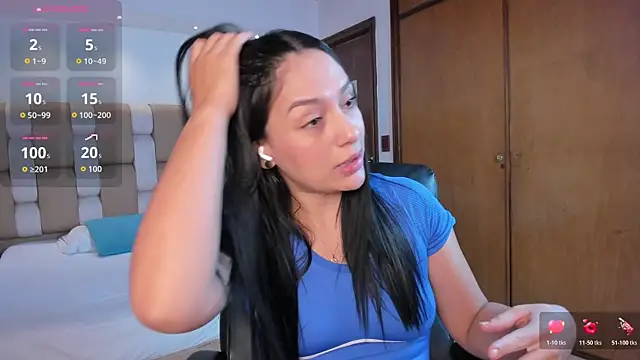 Snapshot of carina_rossi chatting on December 1, 2025, 1:01 pm carina rossi online show from December 1, 2025, 1:01 pm