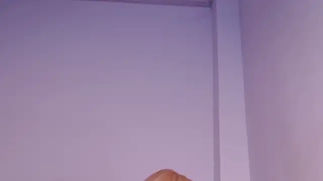 caarlywhitee online show from October 25, 2025, 10:10 pm