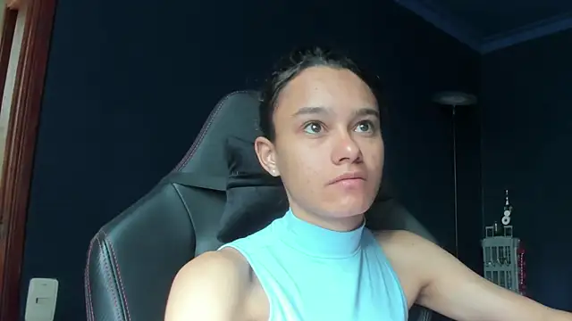 Snapshot of SamanthaWatson chatting on March 12, 2025, 2:23 pm SamanthaWatson online show from March 12, 2025, 2:23 pm