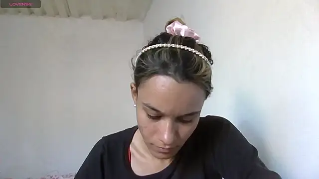 Snapshot of SamanthaWatson chatting on December 3, 2025, 7:46 pm SamanthaWatson online show from December 3, 2025, 7:46 pm