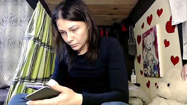 HarleyQuinn 69 online show from February 4, 2025, 8:06 pm