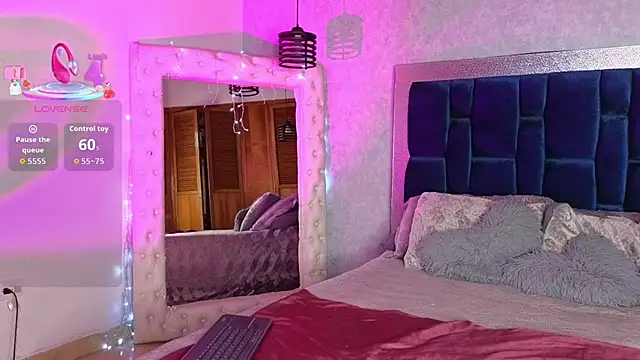 Snapshot of ashley_brend chatting on October 25, 2025, 9:15 pm ashley brend online show from October 25, 2025, 9:15 pm