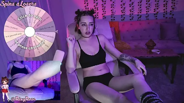 Trixyrose online show from April 10, 2026, 1:45 am