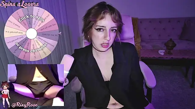 Trixyrose online show from April 7, 2026, 11:01 am