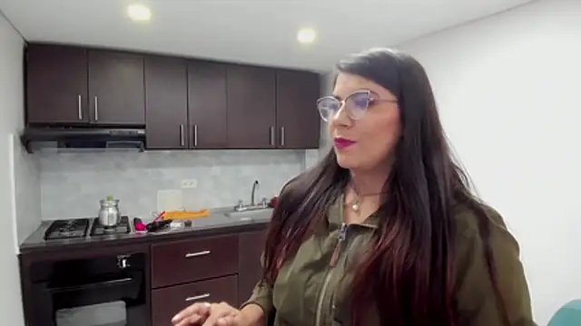 Snapshot of Luna_Dumont chatting on November 25, 2025, 10:59 am Luna Dumont online show from November 25, 2025, 10:59 am