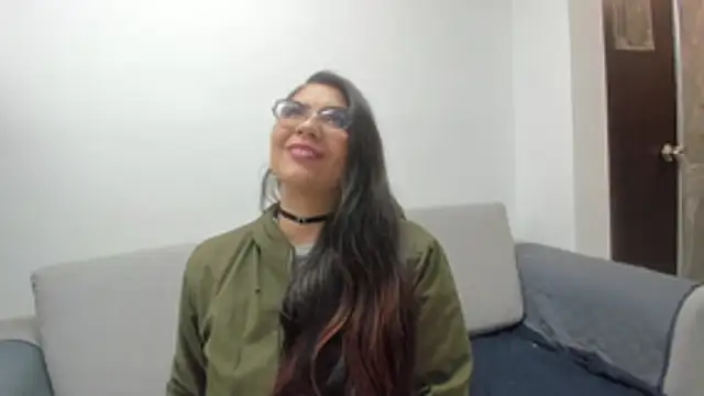 Snapshot of Luna_Dumont chatting on January 16, 2026, 11:25 am Luna Dumont online show from January 16, 2026, 11:25 am