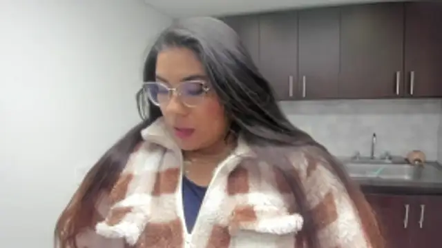 Snapshot of Luna_Dumont chatting on January 6, 2026, 11:14 am Luna Dumont online show from January 6, 2026, 11:14 am