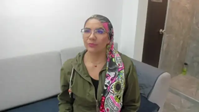 Snapshot of Luna_Dumont chatting on January 15, 2026, 11:13 am Luna Dumont online show from January 15, 2026, 11:13 am