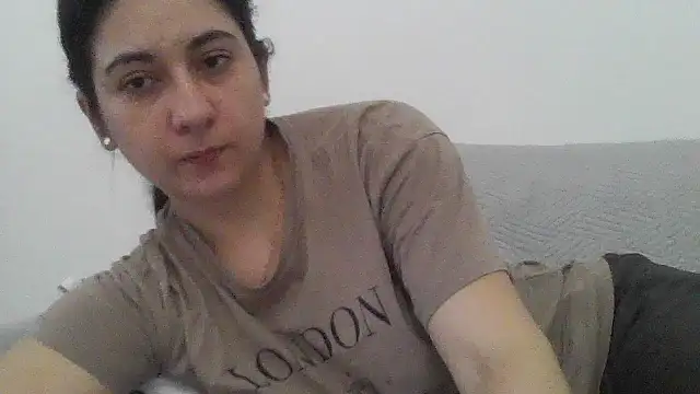 davenmichelle00 online show from April 5, 2026, 5:14 am