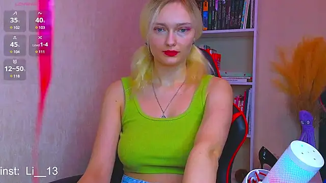 Snapshot of Angelina__1 chatting on December 13, 2024, 7:25 am Angelina 1 online show from December 13, 2024, 7:25 am