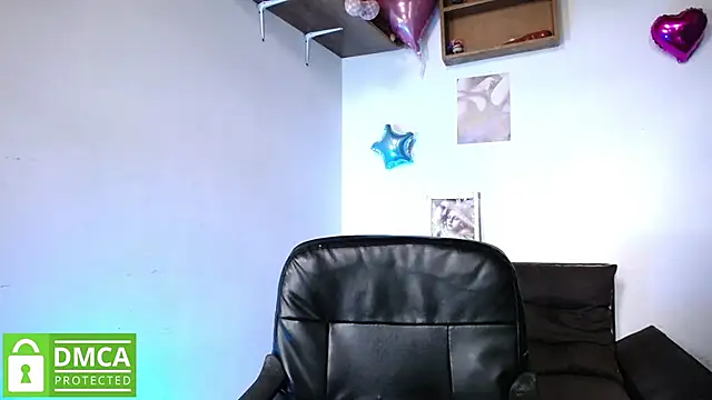 Snapshot of Mr_MrsCurie chatting on January 25, 2025, 9:57 pm Mr MrsCurie online show from January 25, 2025, 9:57 pm