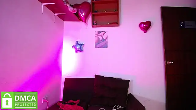 Snapshot of Mr_MrsCurie chatting on January 22, 2025, 10:26 pm Mr MrsCurie online show from January 22, 2025, 10:26 pm