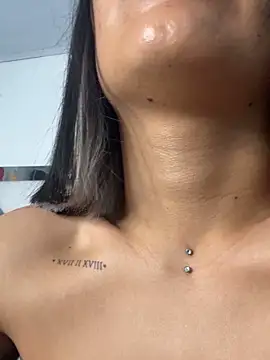 Snapshot of maybelline69 chatting on October 4, 2025, 2:35 am maybelline69 online show from October 4, 2025, 2:35 am