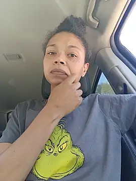 Trashy33 online show from May 15, 2026, 7:34 pm