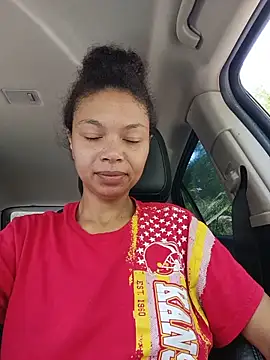 Trashy33 online show from May 17, 2026, 2:06 pm