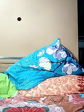 Snapshot of DirtyBIianca chatting on November 17, 2025, 11:53 pm DirtyBIianca online show from November 17, 2025, 11:53 pm