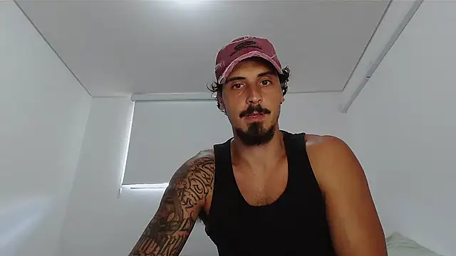 Snapshot of milkoffe chatting on February 21, 2026, 5:37 pm milkoffe online show from February 21, 2026, 5:37 pm