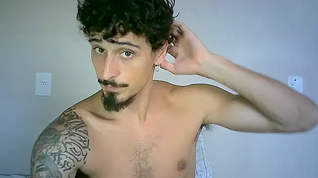 Snapshot of milkoffe chatting on January 29, 2025, 6:28 pm milkoffe online show from January 29, 2025, 6:28 pm