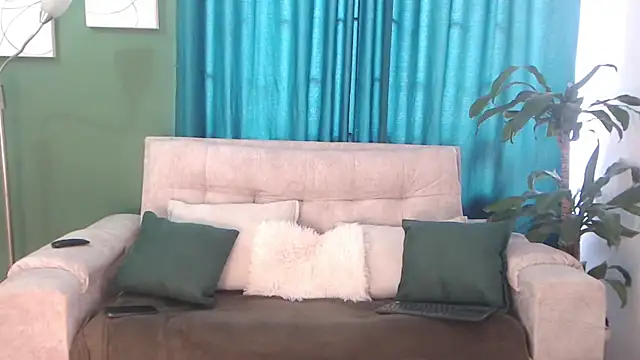 NicollColeman online show from November 13, 2025, 4:33 pm