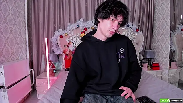 Snapshot of CalvinOwens chatting on December 19, 2025, 6:32 pm CalvinOwens online show from December 19, 2025, 6:32 pm