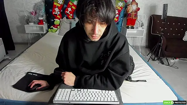 Snapshot of CalvinOwens chatting on January 6, 2026, 6:01 pm CalvinOwens online show from January 6, 2026, 6:01 pm