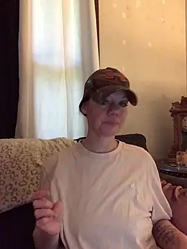 SidneyRaee online show from June 4, 2026, 6:12 pm