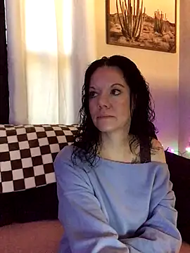 Snapshot of SidneyRaee chatting on November 12, 2025, 5:17 pm SidneyRaee online show from November 12, 2025, 5:17 pm