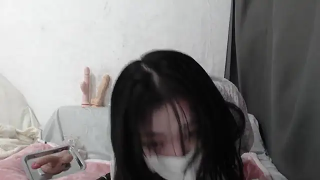  Eunbi  online show from January 14, 2025, 1:06 pm
