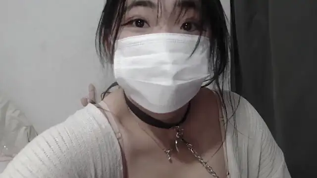 Eunbi  online show from January 4, 2025, 2:25 pm