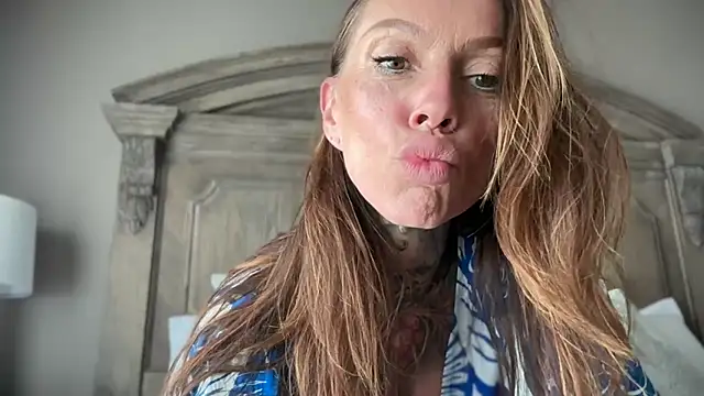 Snapshot of KadaLove69 chatting on April 9, 2026, 10:05 pm KadaLove69 online show from April 9, 2026, 10:05 pm