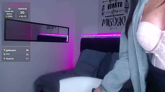 Snapshot of Cataleya_hxc chatting on February 19, 2025, 6:32 pm Cataleya hxc online show from February 19, 2025, 6:32 pm