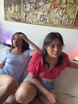 Snapshot of Nina-Eros1 chatting on May 24, 2026, 5:35 pm Nina-Eros1 online show from May 24, 2026, 5:35 pm