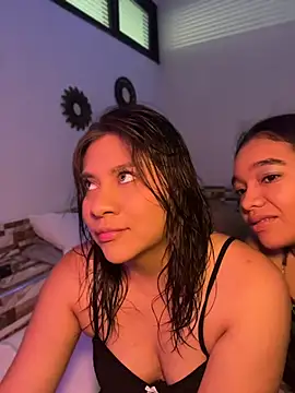 Snapshot of Nina-Eros1 chatting on May 9, 2026, 8:56 pm Nina-Eros1 online show from May 9, 2026, 8:56 pm