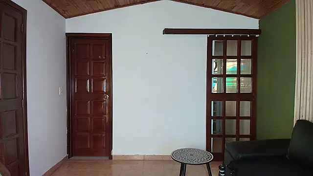 Snapshot of kassandra_james chatting on November 20, 2025, 1:12 pm kassandra james online show from November 20, 2025, 1:12 pm