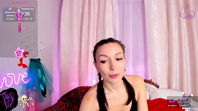 Snapshot of jessica_tiny chatting on February 18, 2026, 1:36 am jessica tiny online show from February 18, 2026, 1:36 am