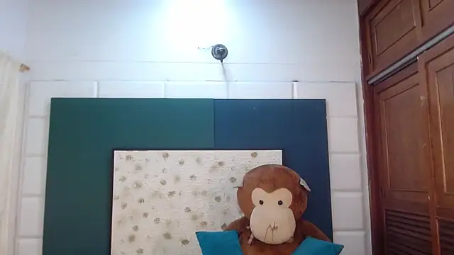 Sara Marks online show from December 3, 2025, 11:31 am