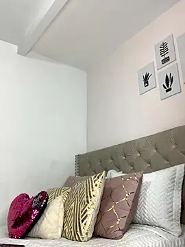 Snapshot of ImAlicee chatting on November 12, 2025, 8:56 pm ImAlicee online show from November 12, 2025, 8:56 pm