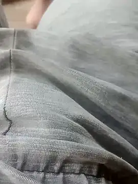 Snapshot of denca28 chatting on October 7, 2025, 10:00 pm denca28 online show from October 7, 2025, 10:00 pm