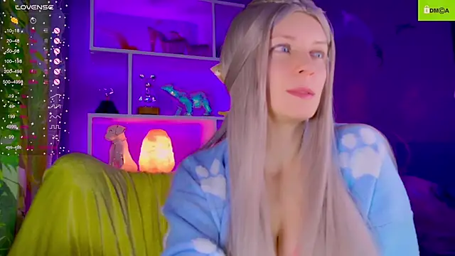 Snapshot of Flash_Summer chatting on December 1, 2025, 11:00 am Flash Summer online show from December 1, 2025, 11:00 am