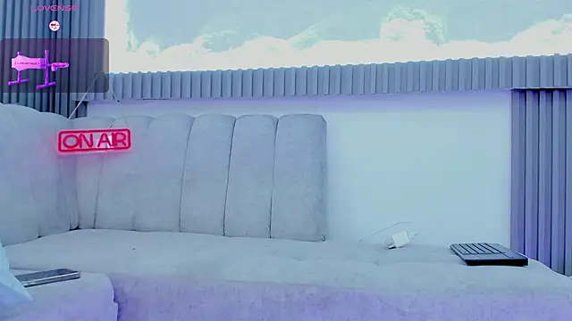 Apolo Bianco  online show from November 3, 2025, 11:52 pm