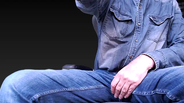 Snapshot of juanpalmox chatting on December 22, 2025, 10:26 am juanpalmox online show from December 22, 2025, 10:26 am