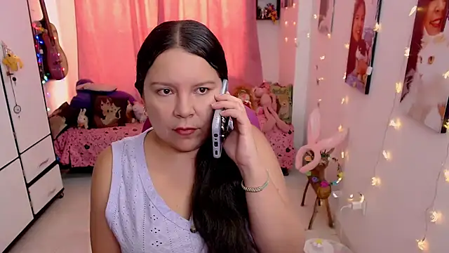 Snapshot of claryssa_ chatting on April 25, 2026, 6:16 pm claryssa online show from April 25, 2026, 6:16 pm