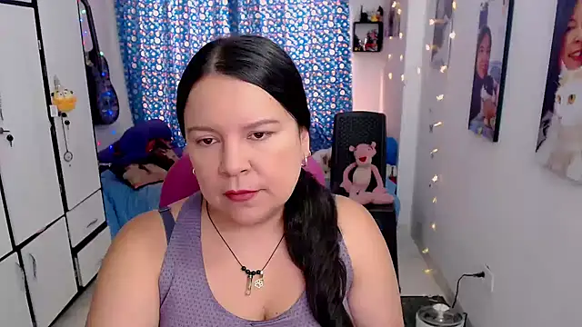 Snapshot of claryssa_ chatting on October 11, 2025, 5:47 pm claryssa online show from October 11, 2025, 5:47 pm