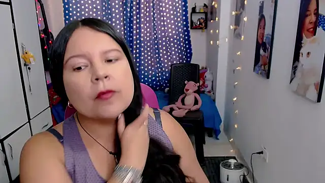 Snapshot of claryssa_ chatting on November 15, 2025, 8:35 pm claryssa online show from November 15, 2025, 8:35 pm