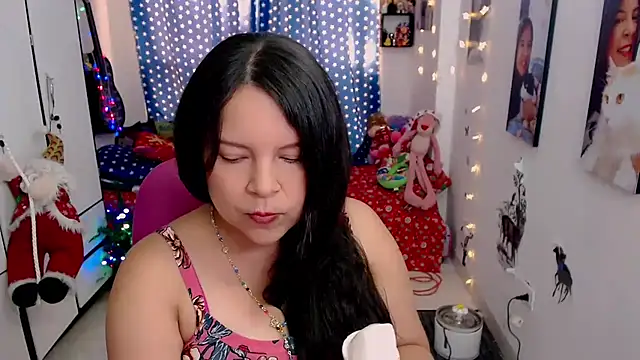 Snapshot of claryssa_ chatting on December 22, 2024, 8:58 pm claryssa online show from December 22, 2024, 8:58 pm