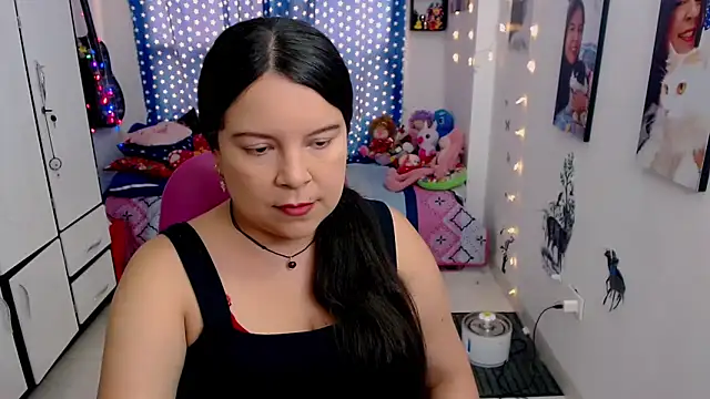 Snapshot of claryssa_ chatting on January 11, 2025, 6:12 pm claryssa online show from January 11, 2025, 6:12 pm