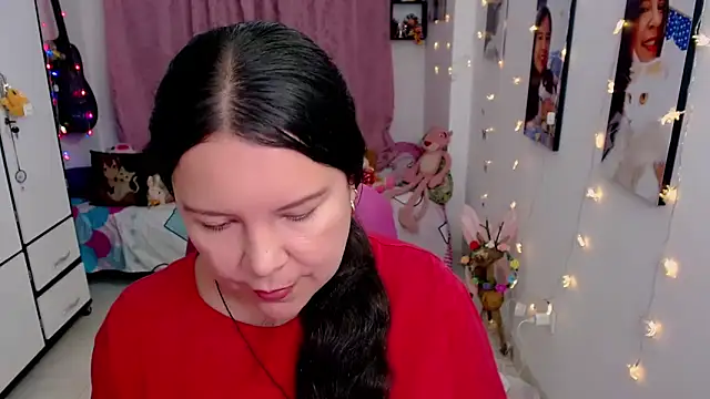 Snapshot of claryssa_ chatting on May 9, 2026, 6:28 am claryssa online show from May 9, 2026, 6:28 am